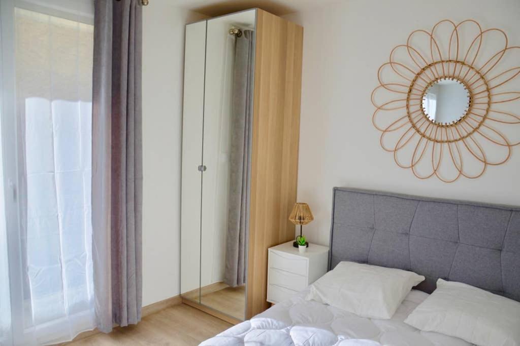 Dolmen Adrien 5 Appartement Tours Buitenkant foto